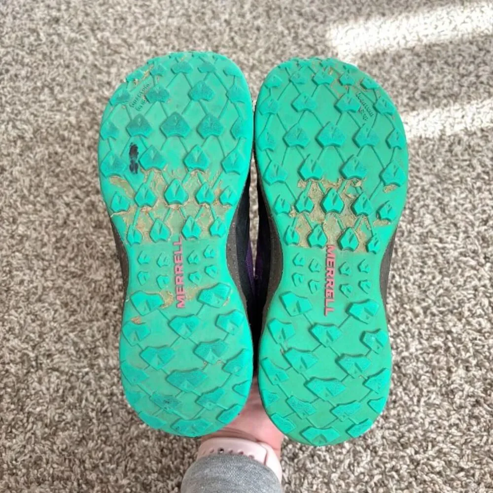 Size 2 / Girls Merrell Sneakers